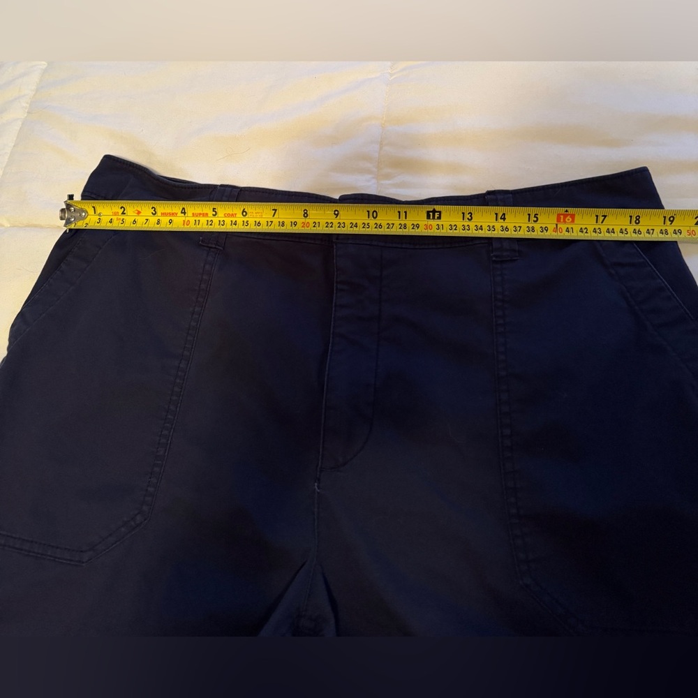 Old Navy Women's Dark Blue High Rise OG Chino Shorts size XL - Picture 3 of 7